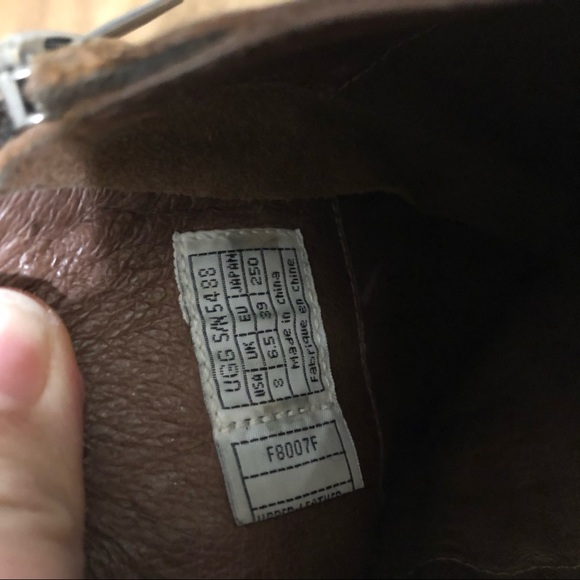 Ugg heeled boots - Picture 8 of 8